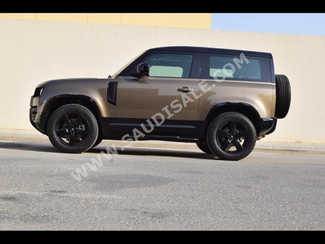 2021 لاند روفر ديفيندر 90