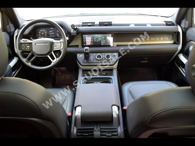 2021 لاند روفر ديفيندر 90