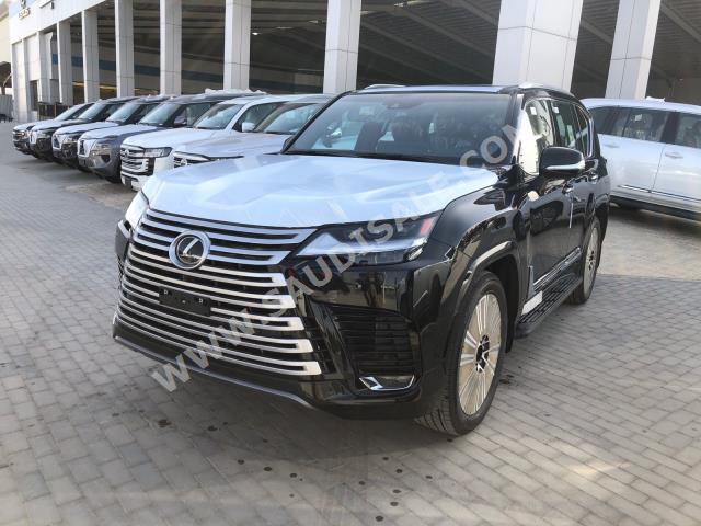 2023 لكزس إل إكس 600