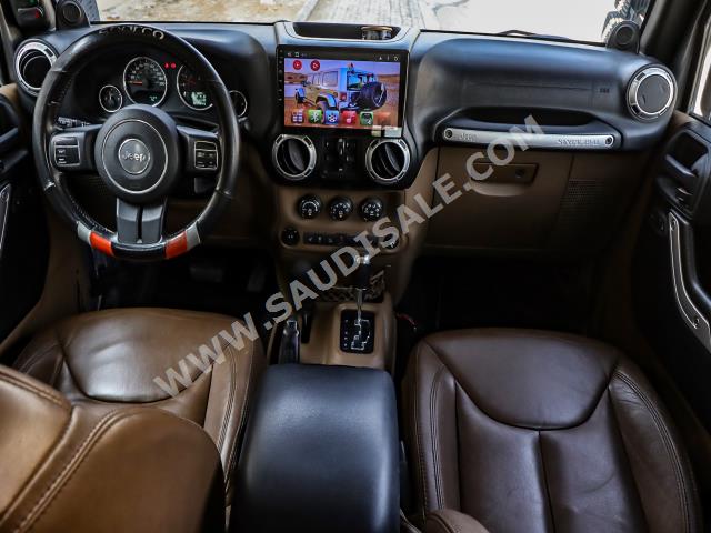 2014 جييب رانجلر صحارى