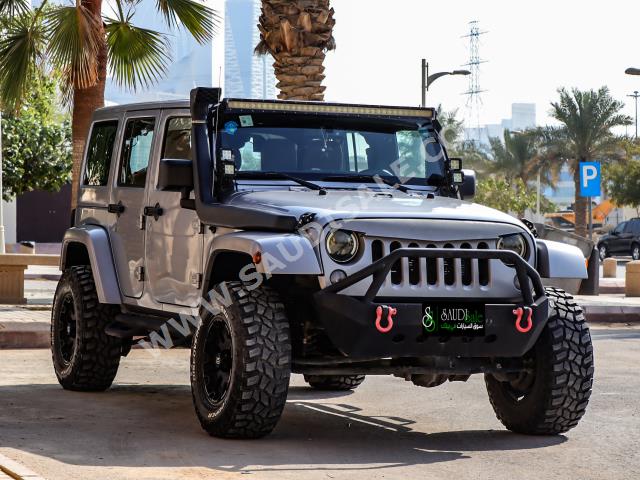 2014 جييب رانجلر صحارى