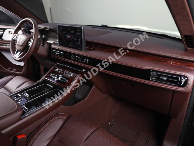 2023 لنكولن افياتور