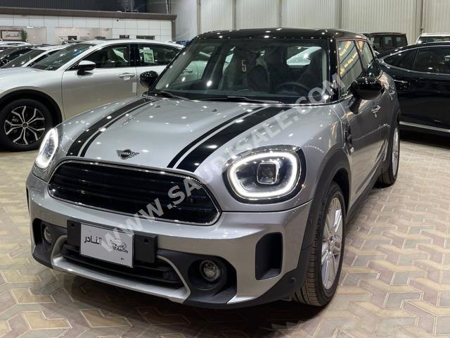 2023 ميني كونتري مان