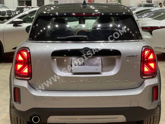 2023 ميني كونتري مان