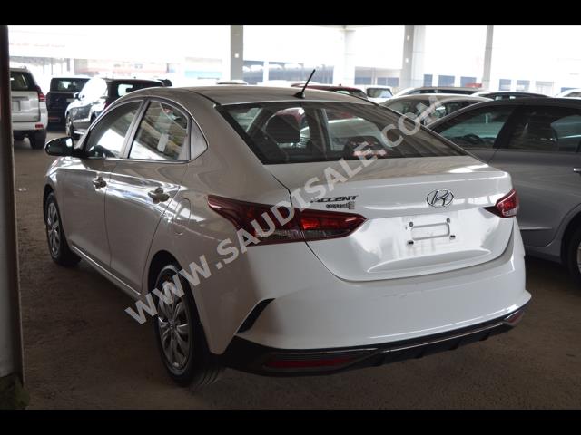 2021 هيونداي اكسنت