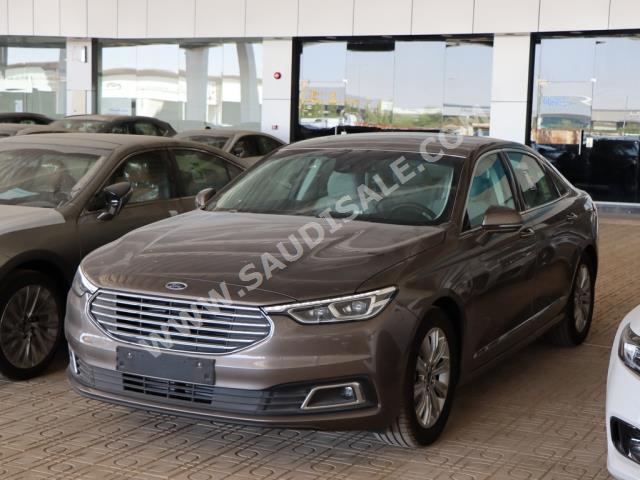 2022 Ford Taurus