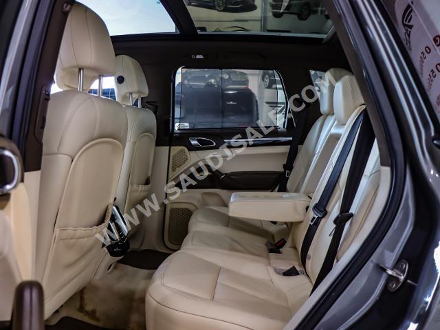 2012 بورش كايين اس