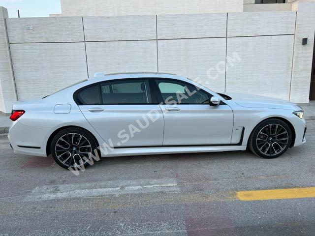 2021 بي ام دبليو الفئة السابعة 730 إل أي