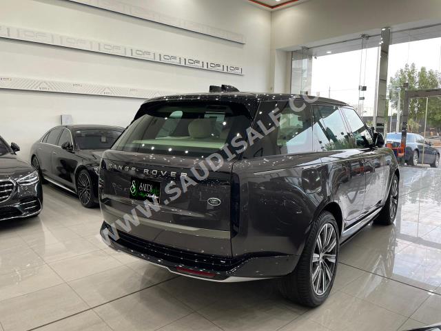 2023 لاند روفر رينج روفر اتش اس اي