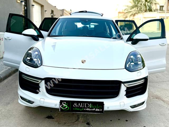 2016 بورش كايين