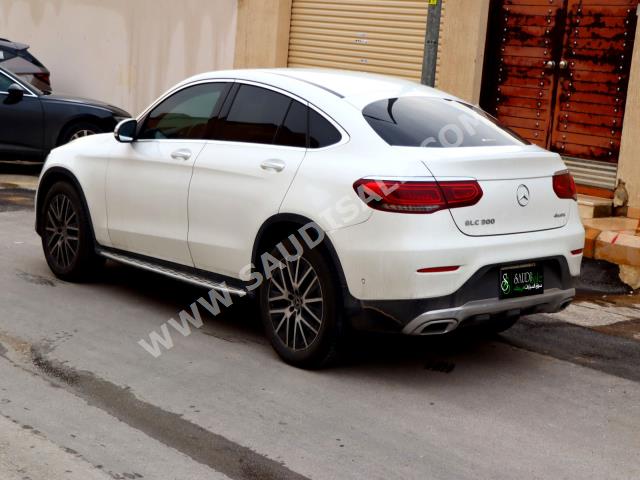 2020 مرسيدس - بنز جي إل سي 300