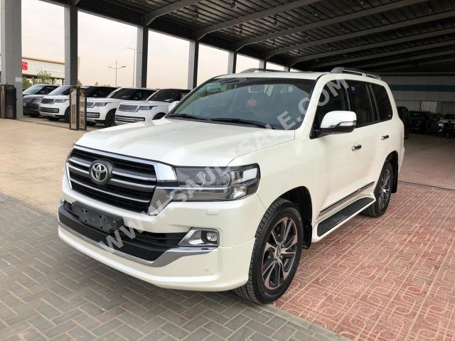 2020 تويوتا لاند كروزر جي اكس ار