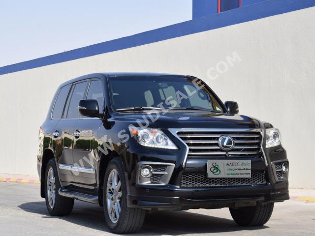 2014 Lexus LX 570 S