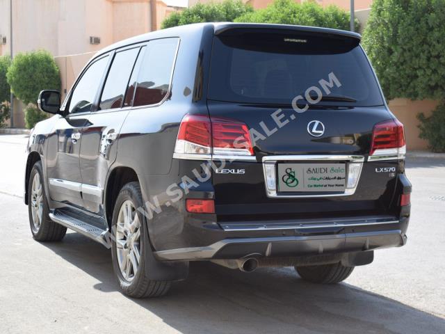 2014 Lexus LX 570 S