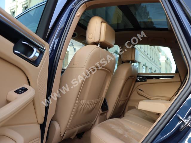 2015 بورش ماكان اس