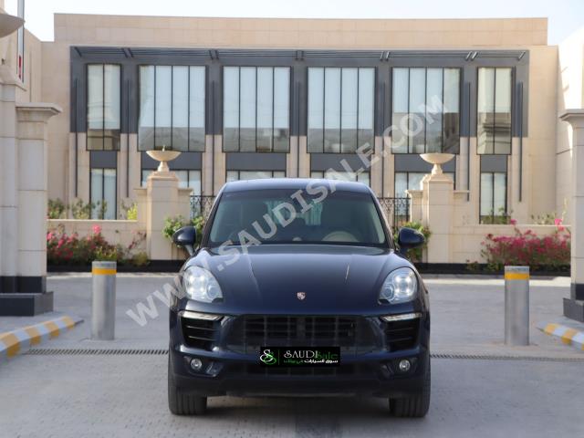 2015 بورش ماكان اس