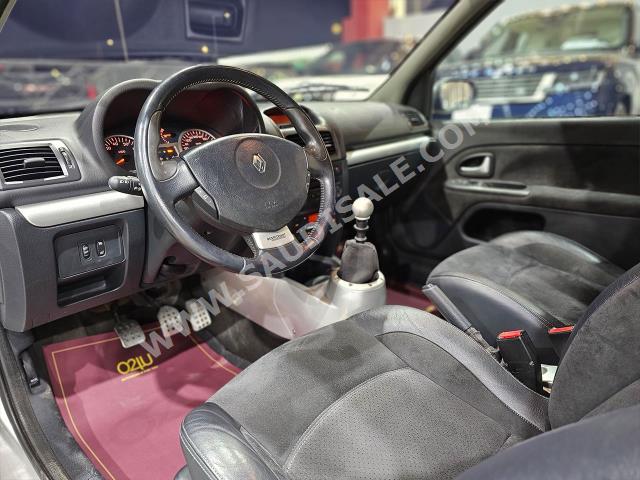 2004 رينو كليو