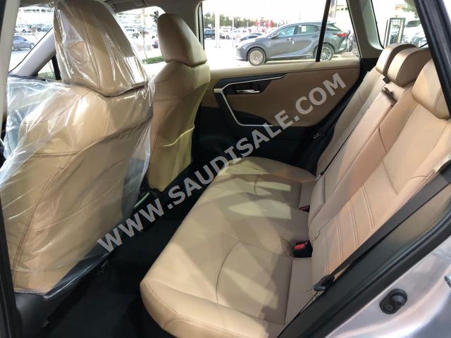 2024 تويوتا راف 4