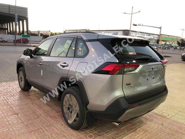 2024 تويوتا راف 4