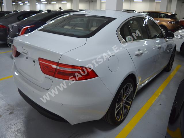 2016 Jaguar XE