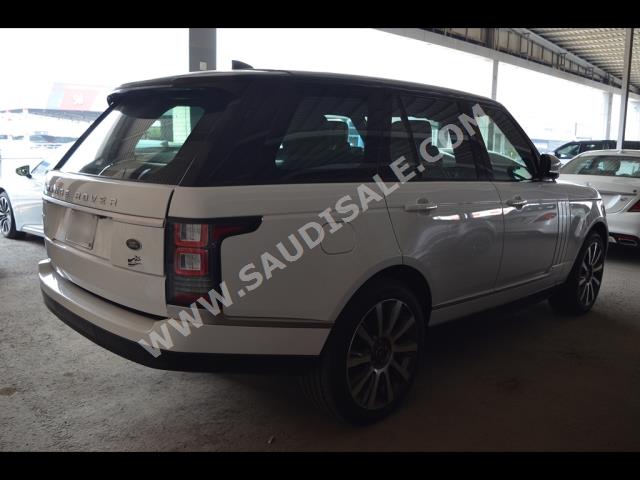 2017 لاند روفر رينج روفر فوج ان اي