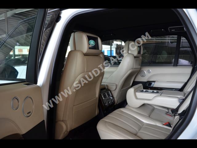 2017 لاند روفر رينج روفر فوج ان اي