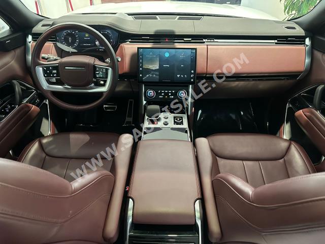 2023 لاند روفر رينج روفر اتش اس اي