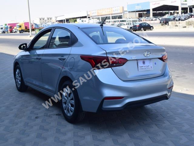2020 هيونداي اكسنت