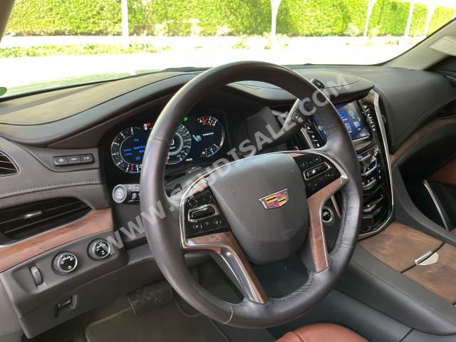 2020 Cadillac Escalade Premium