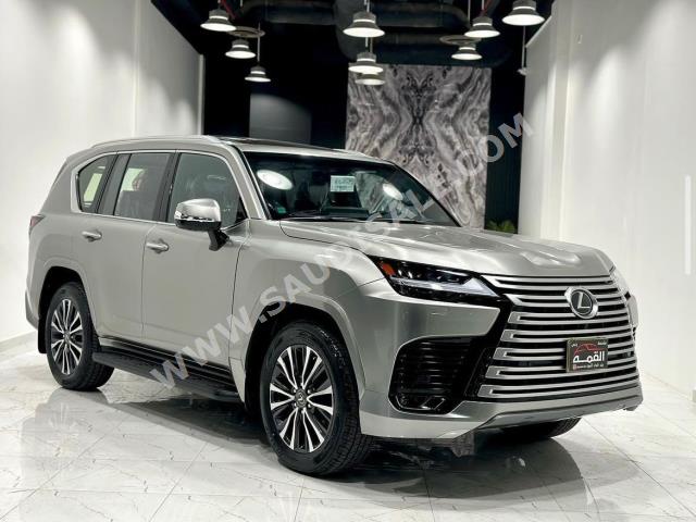 2023 لكزس إل إكس 600