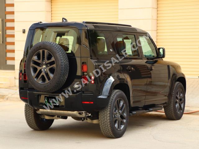 2023 لاند روفر ديفيندر اس