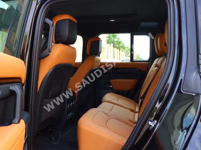 2023 لاند روفر ديفيندر اس