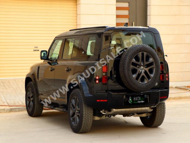 2023 لاند روفر ديفيندر اس