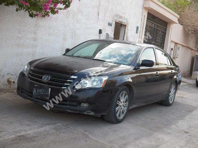 2005 تويوتا افالون ليمتد