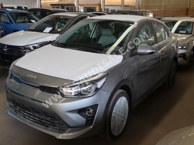 2022 كيا ريو
