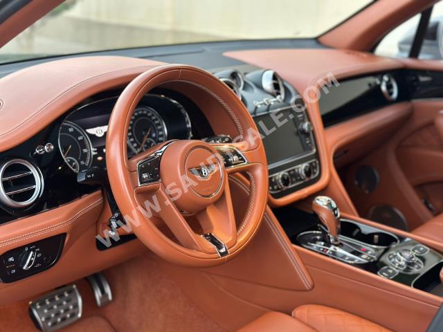 2017 بنتلي بنتايجا