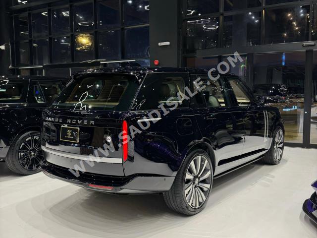 2023 لاند روفر رينج روفر اس في اوتوبيوغرافي