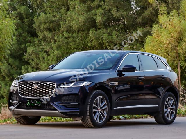 2021 جاكوار اف-بيس