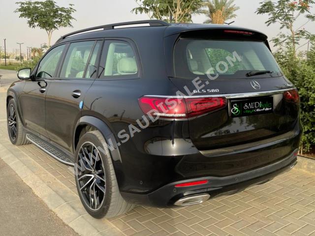 2021 مرسيدس - بنز جي إل إس 580 أي إم جي