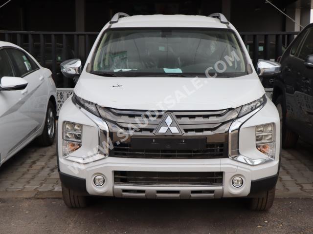 2022 متسوبيشي اكسباندر كروس