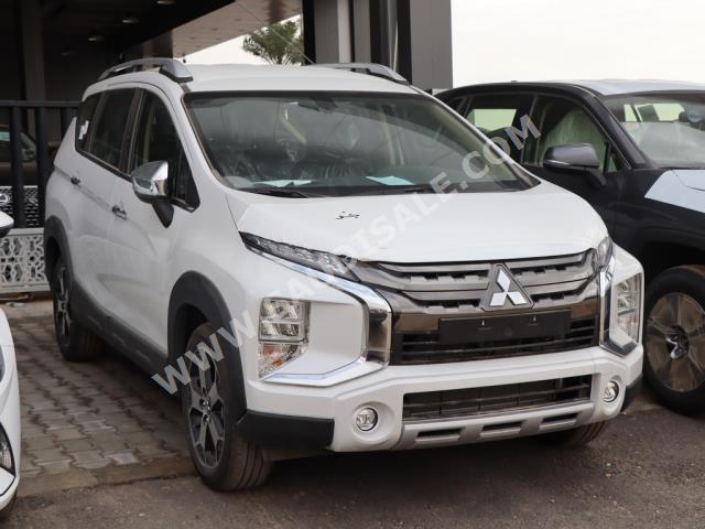 2022 متسوبيشي اكسباندر كروس