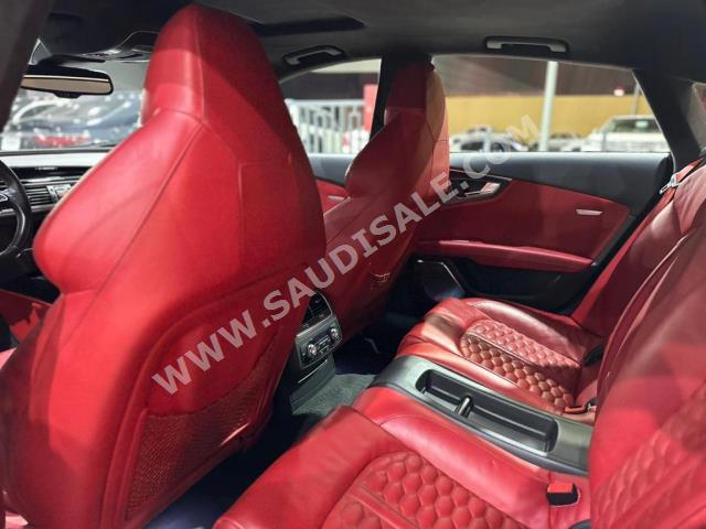 2016 اودي ار اس 7