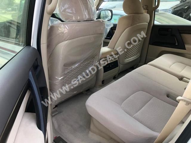 2020 Toyota Land Cruiser GX