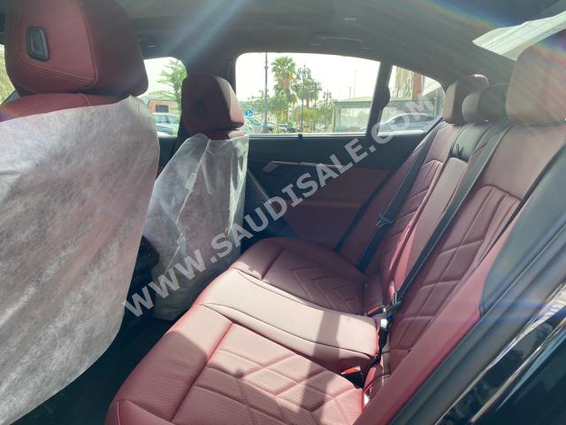 2024 بي ام دبليو الفئة الخامسة 520 أي