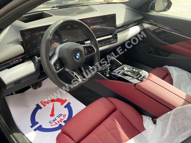 2024 بي ام دبليو الفئة الخامسة 520 أي