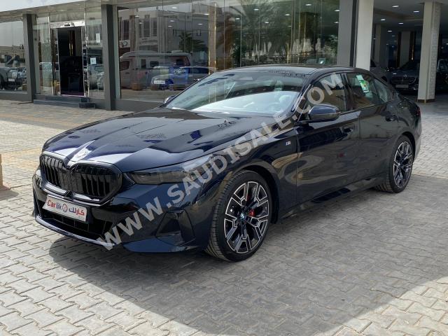 2024 بي ام دبليو الفئة الخامسة 520 أي