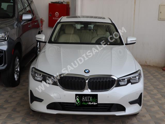 2021 بي ام دبليو الفئة الثالثة 320 أي