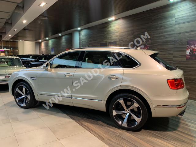 2019 بنتلي بنتايجا