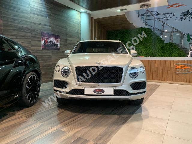 2019 بنتلي بنتايجا