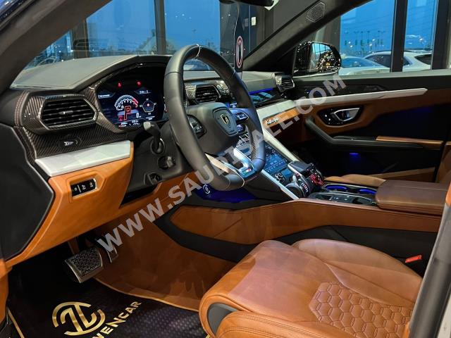 2019 لمبرجيني اوروس